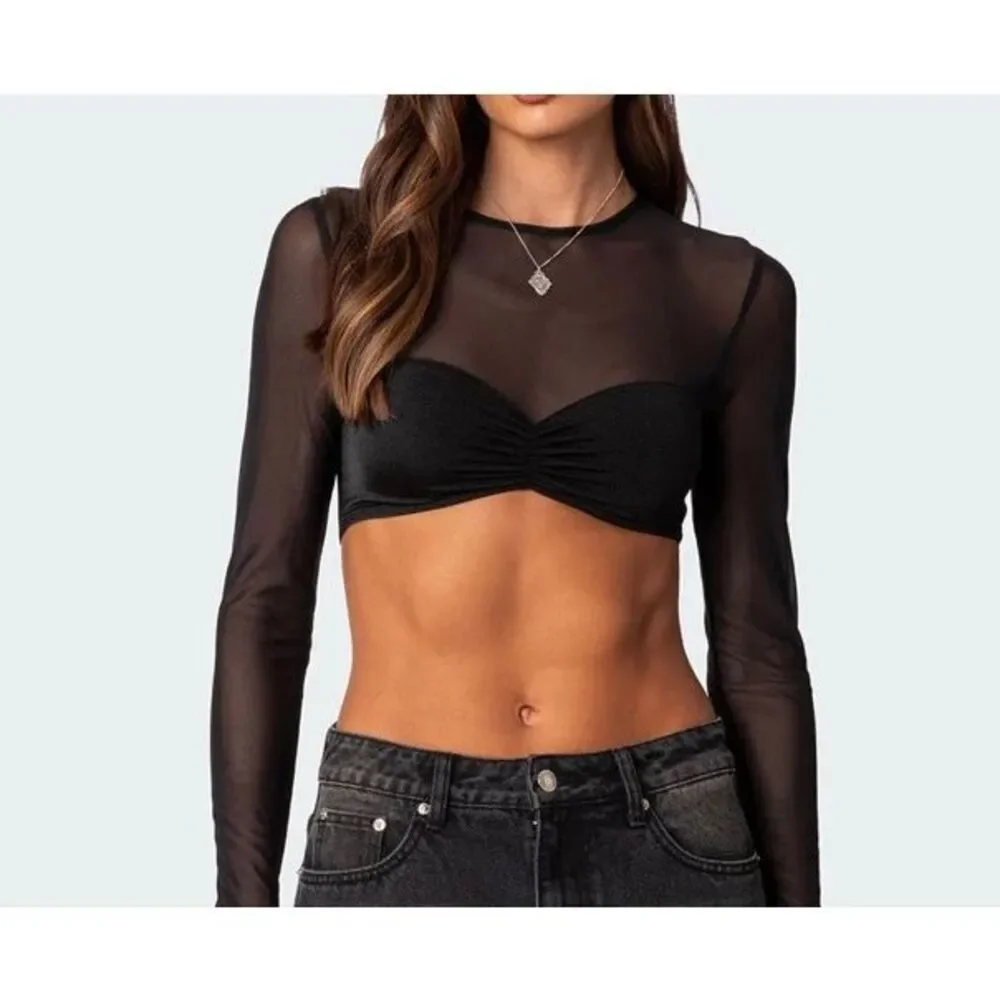 Edikted women’s black fitted black whimsigoth Gothic top small